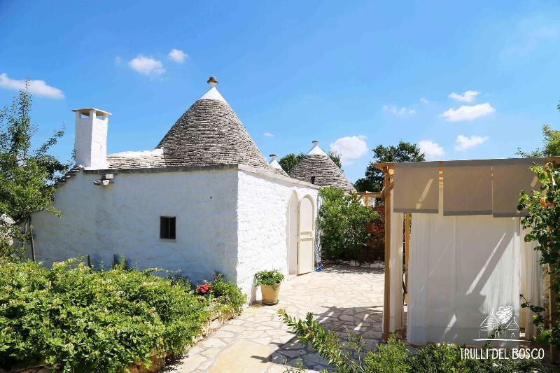 Trulli Del Bosco Bed & Breakfast Alberobello Dış mekan fotoğraf